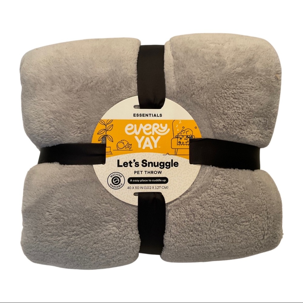 HP🛍 Let’s Snuggle Gray Pet Throw Blanket 40” x 50” by Every Yay Brand New